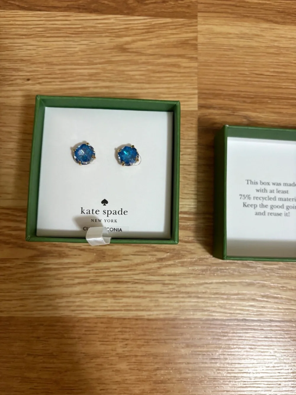 NIB Kate Spade bright ideas stud earrings